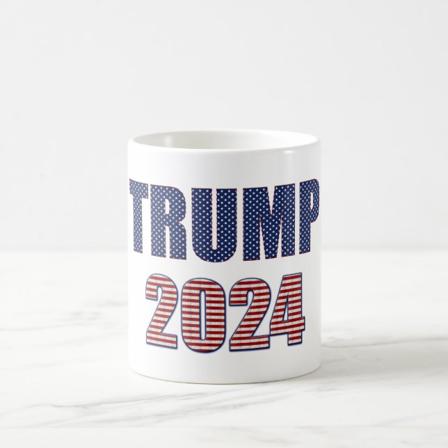 Stars och stripes Typografi Trump 2024 Kaffemugg (Center)