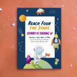 Stars Rymden Kids 4e födelsedagen Party Inbjudan<br><div class="desc">Reach FYUR Starerna! Anpassa den här 4e födelsedagen-festinbjudan med ett rymden-tema för din pojke eller flicka. Att skjuta stjärnor,  vänskapliga främmande varelser,  astronaut,  raketskepp,  UFO och färgstarka planeter skapar perfekten fjärde födelsedagsfest inbjudan för småbarn som kommer ut ur världen. Solid mörk senapsgult på baksidan.</div>