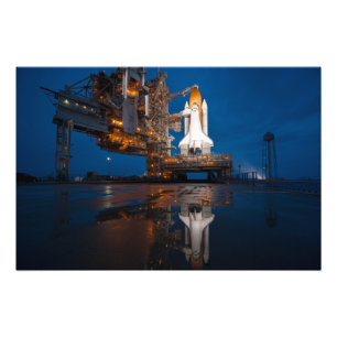 Starta blå himmel för Space Shuttle Atlantis Fototryck