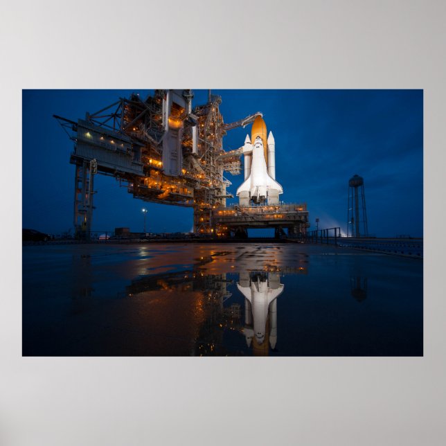 Starta blå himmel för Space Shuttle Atlantis Poster (Framsidan)