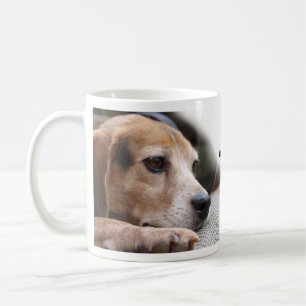 Starta din dag beaglen långt kaffemugg