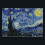 Startnatt av Vincent Van Gogh Bordsnummer<br><div class="desc">Starjkväll av Vincent Van Gogh, olja på arbetsytan 1889, är en landskapsmålning av en stor virrvarr av lysande stjärnor över ett landskap i avlägsna backe, med en enda cypress träd stigning i förgrunden som en mörk grönt låga. Van Gogh målade inte sitt mästerverk från livet utan från minnet under dagtid,...</div>
