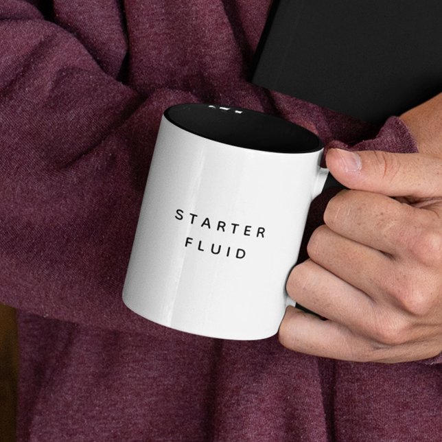 Startvätska Kul Modern Trendig Typografi Citat Två-Tonad Mugg (Skapare uppladdad)