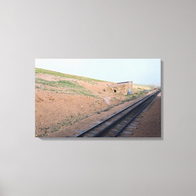 Stationshus längs historisk kuggstångsbana canvastryck (Framsida)