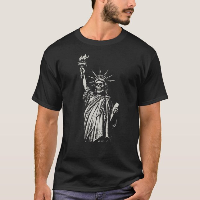Statue of Liberty Skull Torch Illustration T Shirt (Framsida)