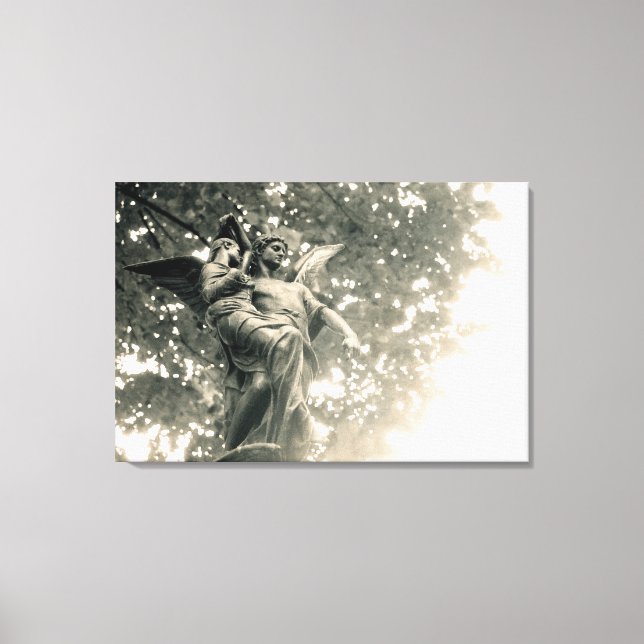 Statue of St Michael, Pere Lachaise Cemetery Canvastryck (Framsida)