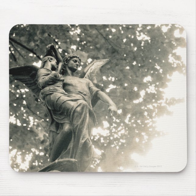 Statue of St Michael, Pere Lachaise Cemetery Musmatta (Framsidan)