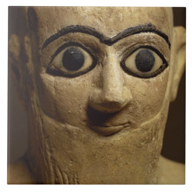 Statuette av den officiell- eller marskalkEbih-Il Kakelplatta (Framsidan)