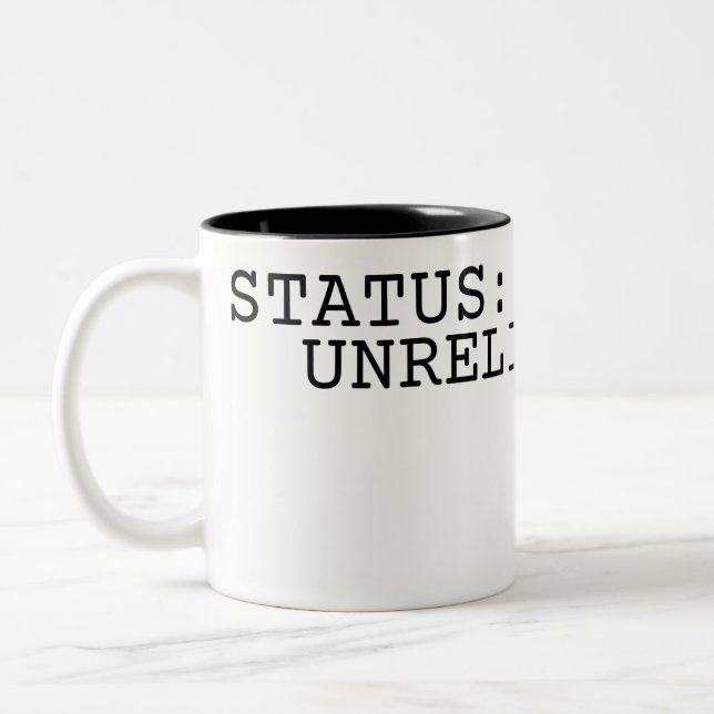 Status Unreliable Minimalist Typographic Två-Tonad Mugg (Vänster)