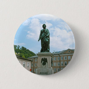 Staty av Mozart i Salzburg Knapp