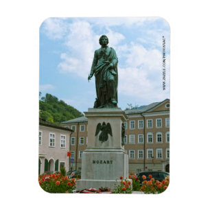 Staty av Mozart i Salzburg Magnet
