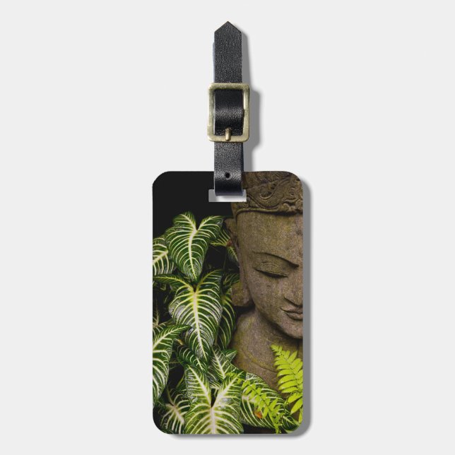 Staty i en trädgårds- information om läge: Chiang Bagagebricka (Vertikal Framsida)