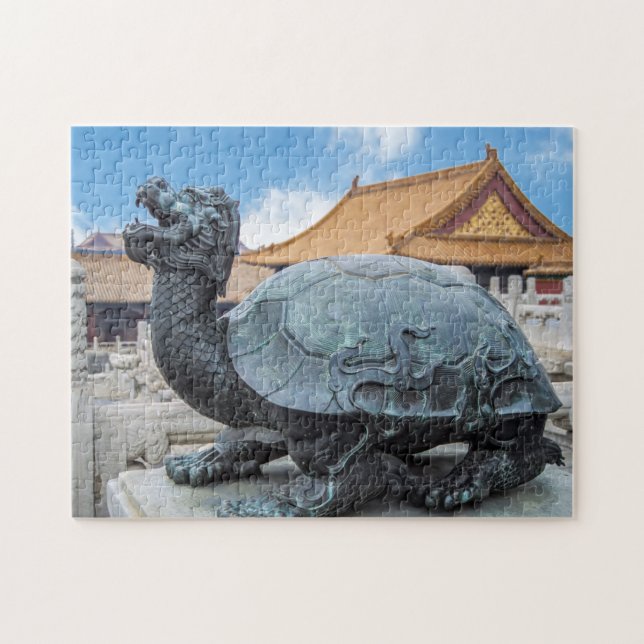 Staty of a turtle in the Forbidden City - Peking Pussel (Horisontell)