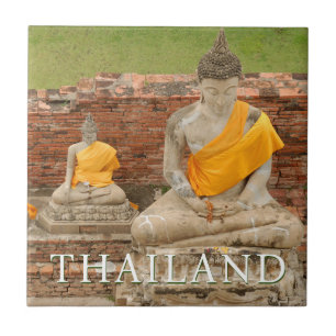 Statyer av sittande Buddhor Ayutthaya, Thailand Kakelplatta