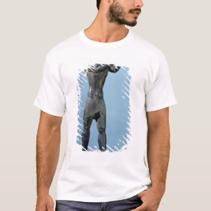 Statyn av guden Horus skapar en drink T-shirt