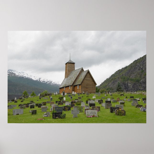 Stavkyrkan med kyrkogård i Norge poster (Framsidan)