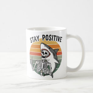 Stay Positive Skelett Haj Solnedgång Kaffemugg