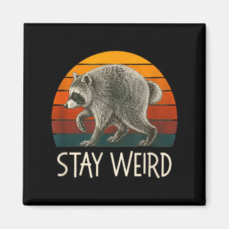 Stay Weird Rolig Timothy Raccoon Retro Solnedgång Magnet