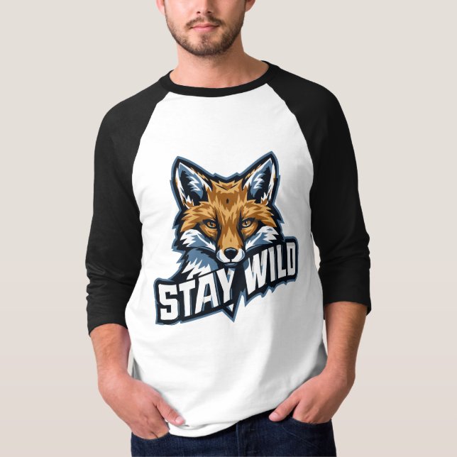 STAY WILD – Natur & Abenteuer Motiv für Freigeiste T Shirt (Framsida)