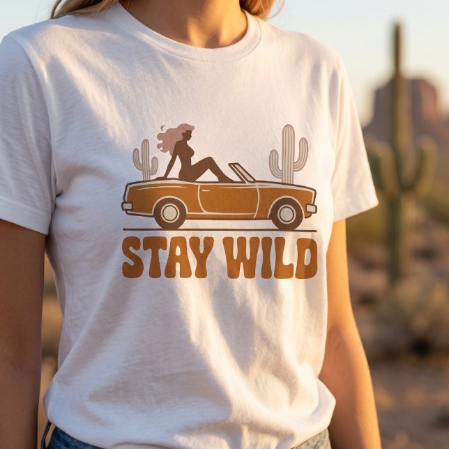 Stay Wild Retro Car Dam Grafik T-shirt (Skapare uppladdad)