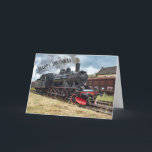 Steam Locomotive Boilermaker Tåg Funny Birthday  Kort<br><div class="desc">Det finns definitivt dubblor som pågår här - och en tåg älskare kommer att göra det i kärlek! Gör dig själv till värmeproducent... Och chug,  chug,  chug! LOL Skratta tåg älskare (av vilket slag det än är)!</div>