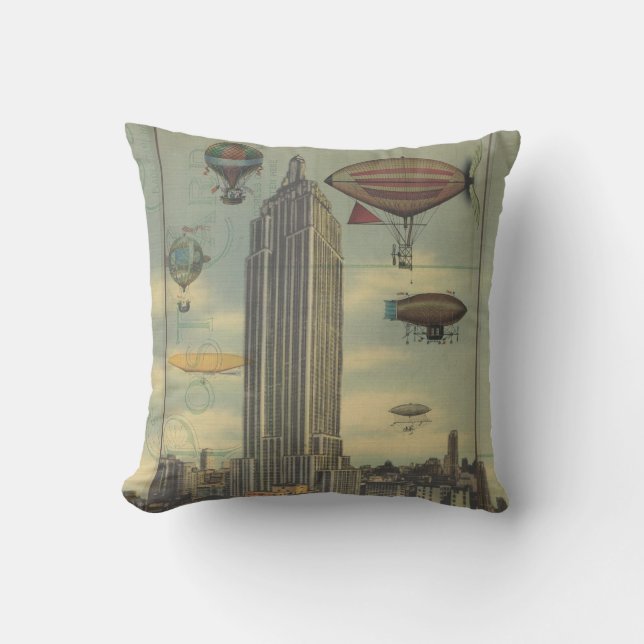 Steampunk Airships i himmlen över New York City Kudde (Framsida)