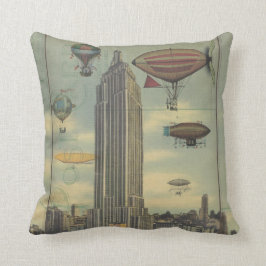 Steampunk Airships i himmlen över New York City Kudde
