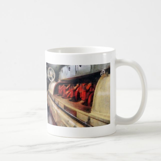 Steampunk - Bakre maskinrum i ubåt Kaffemugg (Höger)
