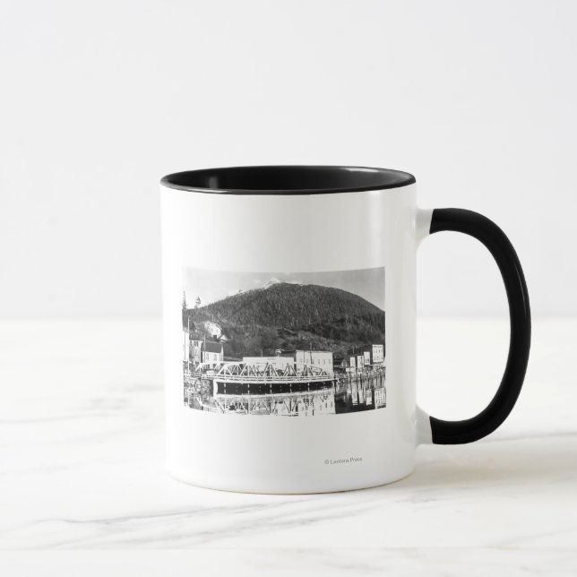 Stedman Street Bridge och Hjort Mountain Mugg (Höger)
