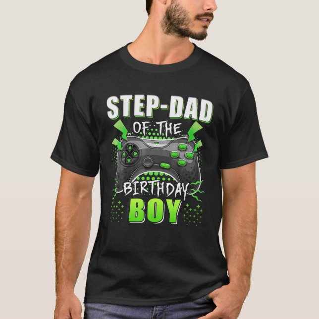 Steg-Pappa i födelsedagsmatchande videospel B T Shirt (Framsida)
