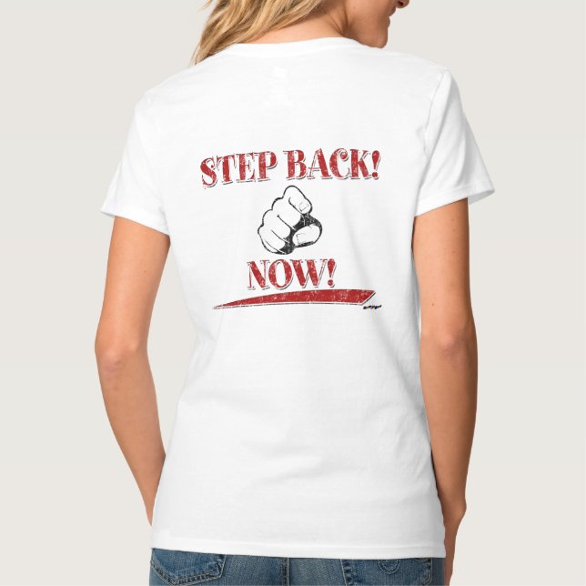 STEG TILLBAKA! NU! Röd - tillbaka T Shirt (Baksida)