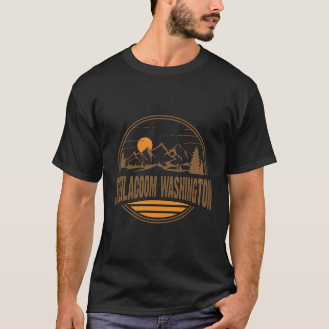 Steilacoom Washington Mountain Print T Shirt (Framsida)