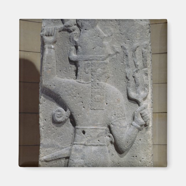 Stela of Teshub, Syriska stormguden Magnet (Framsidan)