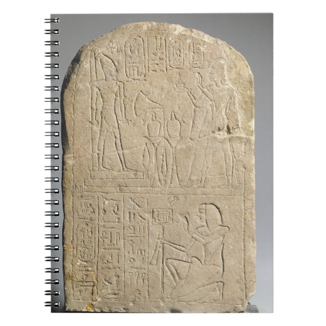Stela som visar Ramesses II erbjudande rökelse Anteckningsbok Med Spiral (Framsidan)