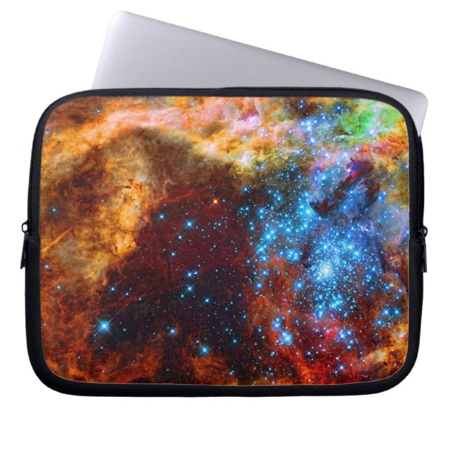 Stellar Nursery R136 i Tarantula Nebula Laptop Sleeve (Framsidan)