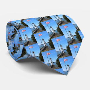 Sten fyr, New York Manar Tie Slips