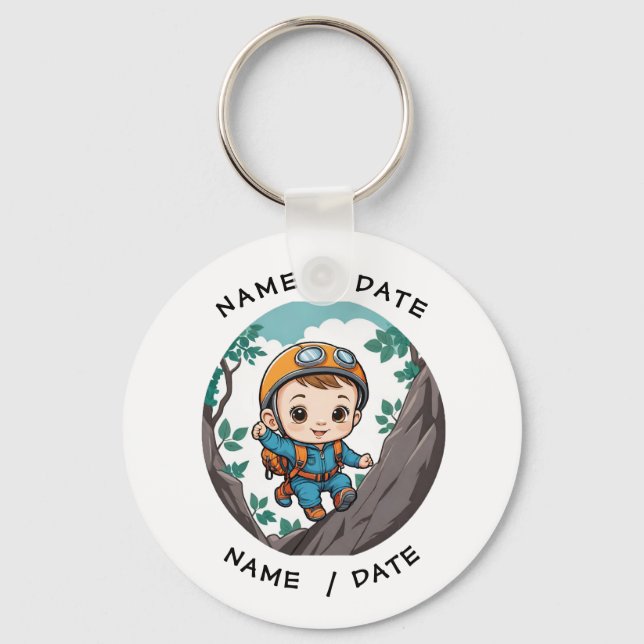 Sten Kliber utanför Äventyr Pojke Nyckelring (Framsida)