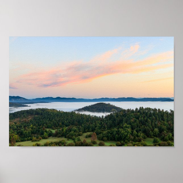 Stenande soluppgång från Šilentabor, Slovenien Poster (Framsidan)