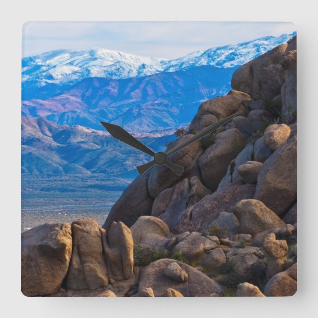 Stenblock och berg fyrkantig klocka (Framsida)