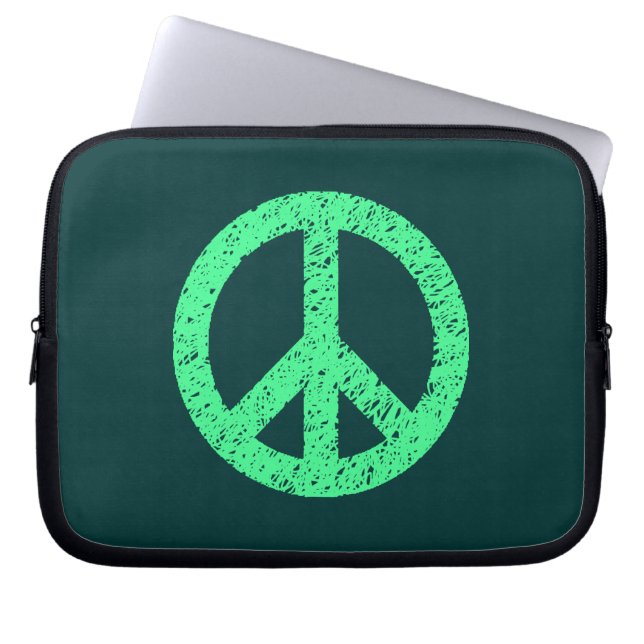 Stenciled Peace Symbol - Mint Grn on Dk Grn Laptop Sleeve (Framsidan)