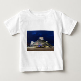 Stenen - och - rulla Hall av berömmelse på T Shirt