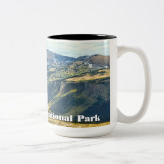 Stenig bergnationalparkmugg Två-Tonad mugg