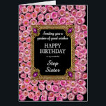 Step Sister Birthday Rosa Daisy Hälsningskort<br><div class="desc">Ett blommigt födelsedagskort för din trappsyster. Den här elegantens födelsedagskort visar en känslig spridning av mjuka rosa daisy, symboliserar skönhet, nåd och glädje. Utformningen av blommigten för ljus och mjölkprodukter ger en aning av naturens charm, perfekt för att fira en speciell dag med värme och kärlek. De glada blommorna väcker...</div>