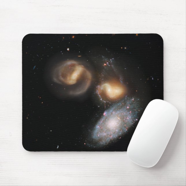 Stephans Quintet Galaxies Musmatta (Med mus)