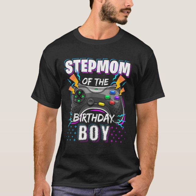 Stepmamma för Birthday Boy Matching Family Video T Shirt (Framsida)