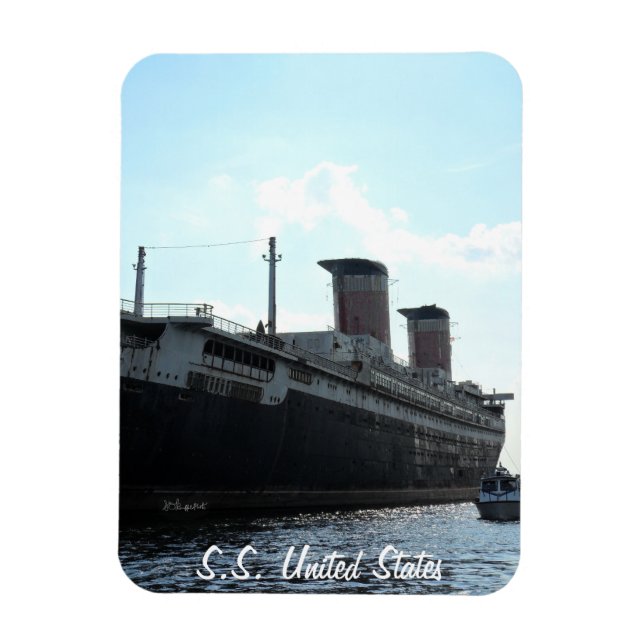 Stern View of S.S. United Stater Magnet (Vertikal)