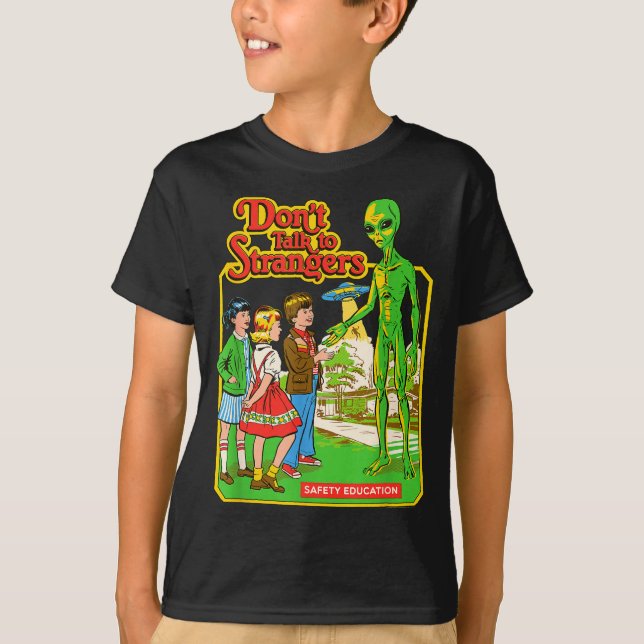 Steven Rhodes Don't Talk To Strangers Alien Retro  T Shirt (Framsida)