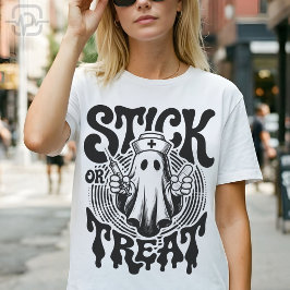 Stick Or Treat Spöksköterska Rolig Halloween RN CN T Shirt