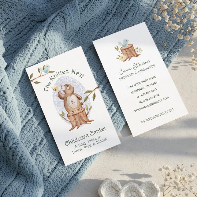 Stickad Skogs Björn Rolig Barnomsorg Dagis Förskol Visitkort (Knitted Woodland Bear Fun Childcare Daycare Center Business Card)