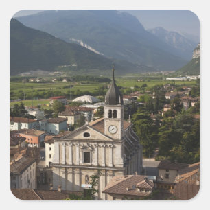 Stiftskyrka på morgonen, Arco, Trento Fyrkantigt Klistermärke